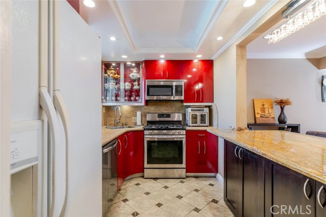 Detail Gallery Image 9 of 32 For 6232 Morse Ave, North Hollywood,  CA 91606 - 3 Beds | 3 Baths