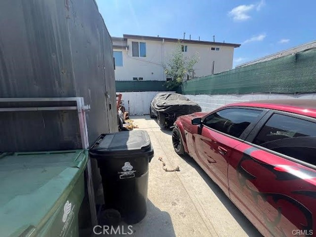 10605 Compton Avenue, Los Angeles CA: https://media.crmls.org/medias/ba378ec5-7eb2-434c-b363-2e35551171f6.jpg