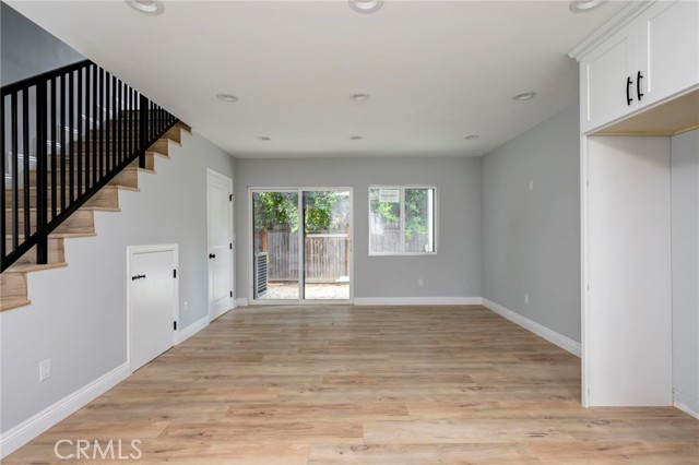 Detail Gallery Image 10 of 36 For 1243 1/2 Meadowbrook Ave #BACK,  Los Angeles,  CA 90019 - 2 Beds | 2/1 Baths