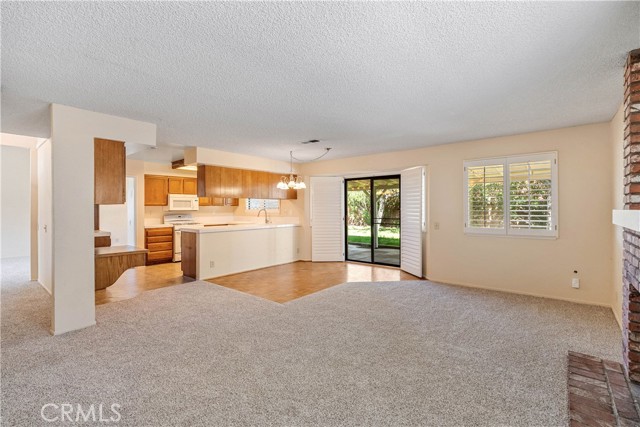 Detail Gallery Image 16 of 33 For 2859 W Avenue J9, Lancaster,  CA 93536 - 3 Beds | 3 Baths