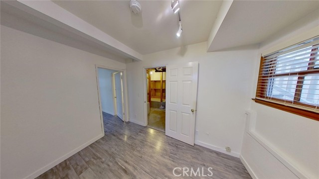 519 Poppy Avenue, Corona del Mar CA: https://media.crmls.org/medias/ba38c298-d51c-4d58-86e3-95780f0ae1e1.jpg