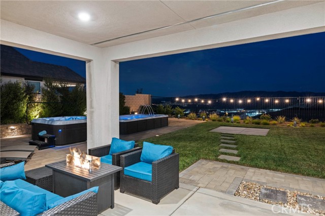 Detail Gallery Image 28 of 34 For 28528 Wildflower Terrace, Castaic,  CA 91384 - 3 Beds | 3 Baths