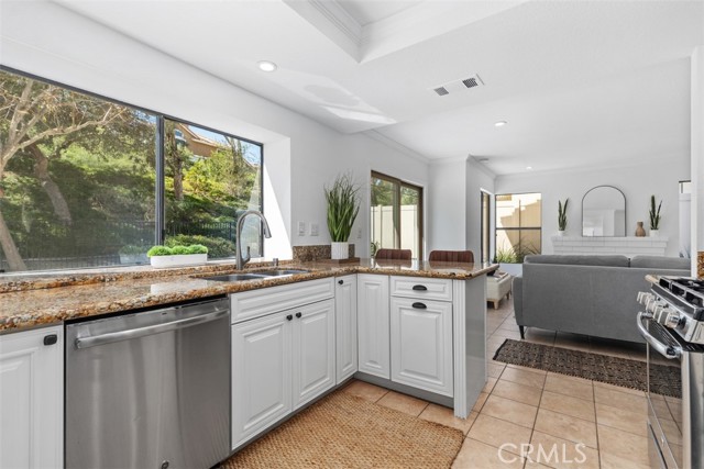 Detail Gallery Image 6 of 39 For 21 San Ricardo, Rancho Santa Margarita,  CA 92688 - 3 Beds | 2/1 Baths