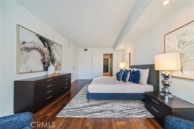 6250 Hollywood Boulevard, Los Angeles CA: https://media.crmls.org/medias/ba3bf453-dc74-4971-9aeb-29cd3a443850.jpg