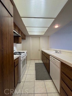 Open kitchen with tile counters