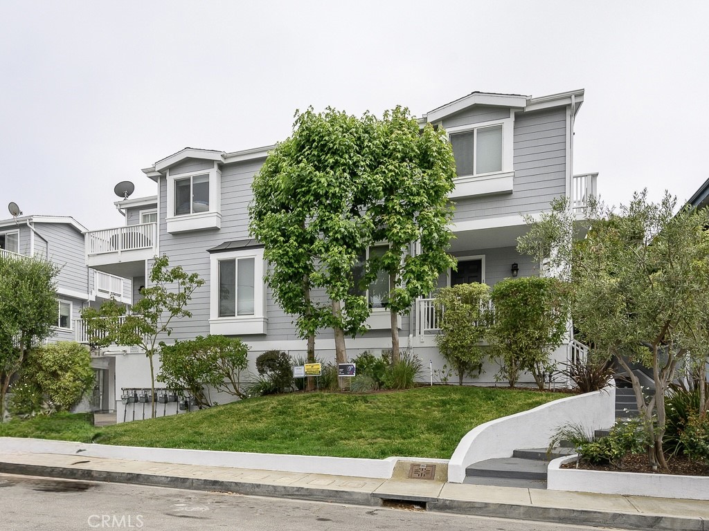 1202 Tennyson #8