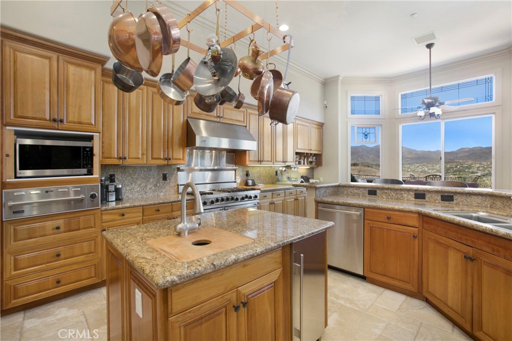 MLS #OC25163046 image #15