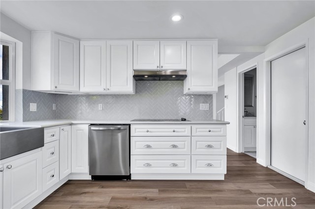 Detail Gallery Image 4 of 65 For 4409 Vista Largo, Torrance,  CA 90505 - 4 Beds | 3 Baths