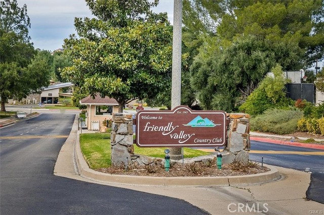 Detail Gallery Image 9 of 9 For 26487 Fairway Cir, Newhall,  CA 91321 - 2 Beds | 2 Baths