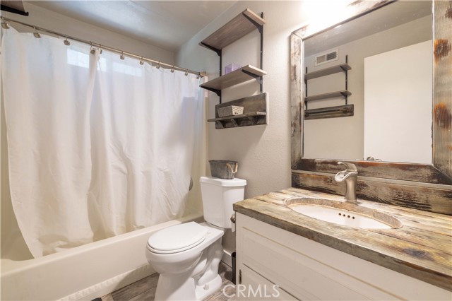 Detail Gallery Image 16 of 43 For 276 Stanford Way, Big Bear City,  CA 92314 - 4 Beds | 2 Baths