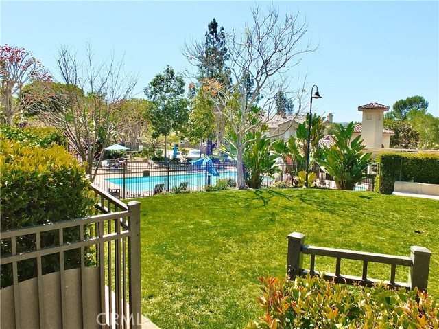 Detail Gallery Image 16 of 17 For 16 Fulmar, Aliso Viejo,  CA 92656 - 2 Beds | 2/1 Baths