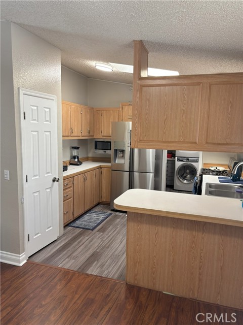 Detail Gallery Image 9 of 10 For 1414 W Central Ave #88,  Brea,  CA 92821 - 3 Beds | 2 Baths