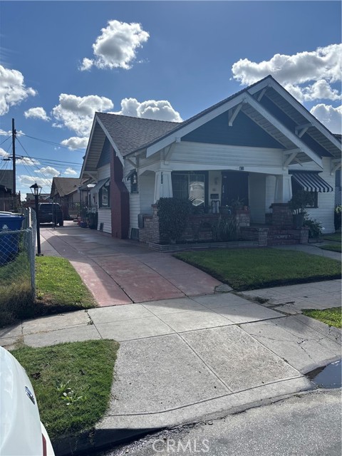 Detail Gallery Image 2 of 11 For 426 W 51st, Los Angeles,  CA 90037 - 1 Beds | 1 Baths