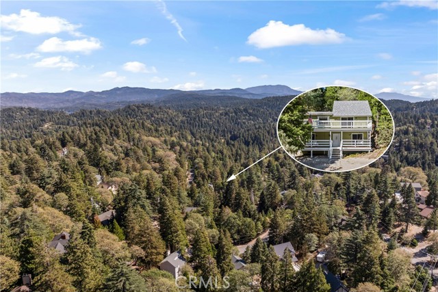 Detail Gallery Image 4 of 36 For 26270 Thunderbird Dr, Lake Arrowhead,  CA 92352 - 3 Beds | 2 Baths