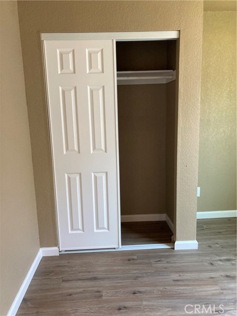 Detail Gallery Image 7 of 14 For 209 S Magnolia Ave, Farmersville,  CA 93223 - 2 Beds | 2 Baths
