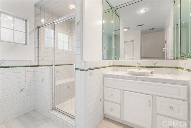 Detail Gallery Image 11 of 47 For 17361 Parthenia, –,  CA 91325 - 5 Beds | 4 Baths