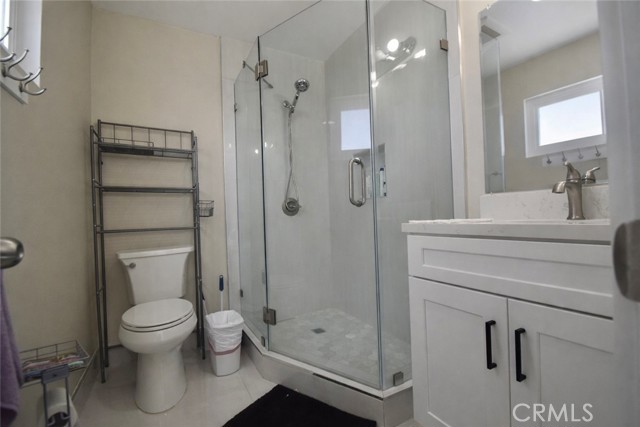 Detail Gallery Image 16 of 17 For 1912 E Clifpark, Anaheim,  CA 92805 - 4 Beds | 2 Baths