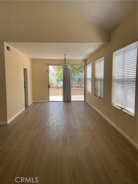 Detail Gallery Image 4 of 17 For 14 Montage, Irvine,  CA 92614 - 4 Beds | 2/1 Baths