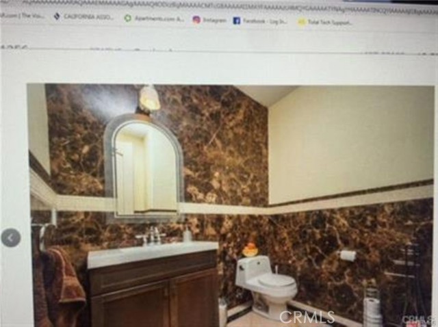 Detail Gallery Image 10 of 13 For 5717 Melvin Ave, Tarzana,  CA 91356 - 10 Beds | 6 Baths