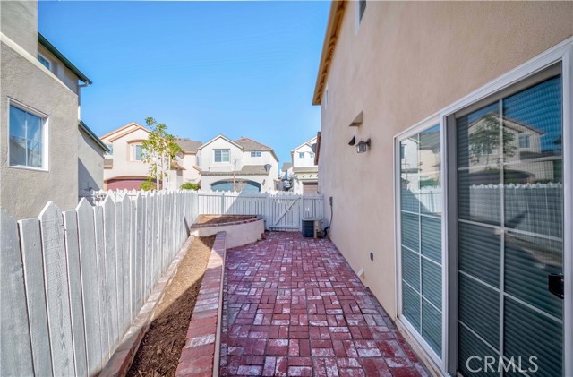 58 Paisley Place, Irvine CA: https://media.crmls.org/medias/ba46a3f9-97df-4f11-b4df-2d200a352c53.jpg