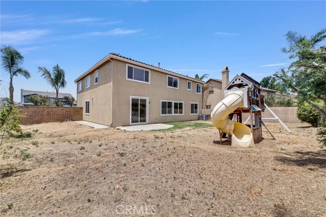 6556 Wells Springs Street, Eastvale CA: https://media.crmls.org/medias/ba46e605-9b2d-4b8f-ab66-502c05ef45c6.jpg