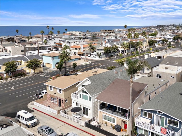 207 40th Street, Newport Beach CA: https://media.crmls.org/medias/ba47d292-923c-412d-abe2-0af764cdaaaa.jpg