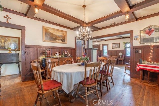 7914 Magnolia Avenue, Riverside CA: https://media.crmls.org/medias/ba47dbe9-70bd-420a-b796-59738599fada.jpg