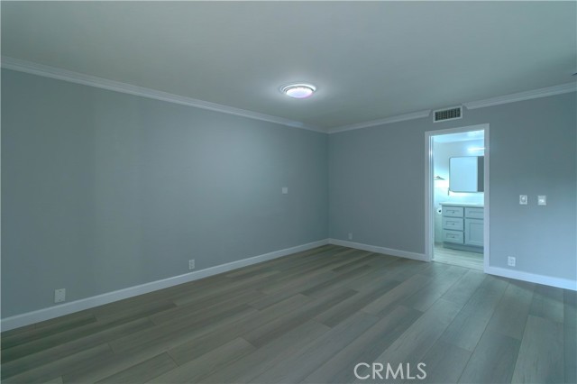 Detail Gallery Image 9 of 29 For 518 W Alpine, Santa Ana,  CA 92707 - 5 Beds | 3 Baths