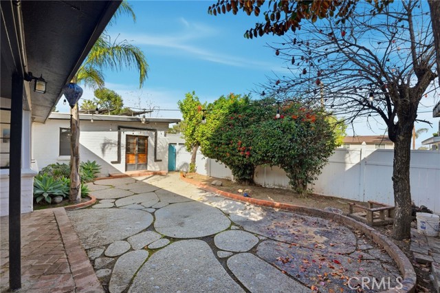 Detail Gallery Image 24 of 43 For 808 E Grand Blvd, Corona,  CA 92879 - 3 Beds | 2 Baths