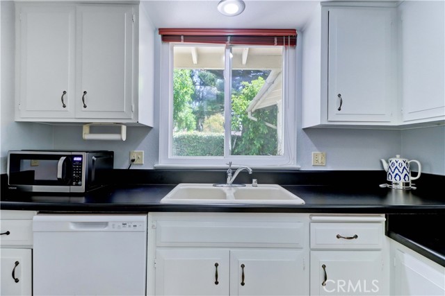 Detail Gallery Image 12 of 55 For 30 Calle Aragon #E,  Laguna Woods,  CA 92637 - 2 Beds | 1 Baths