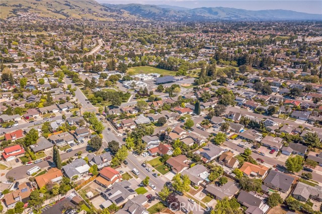 2683 E Trimble Road, San Jose CA: https://media.crmls.org/medias/ba49efb0-8e14-4513-a8a3-8f3a35638050.jpg