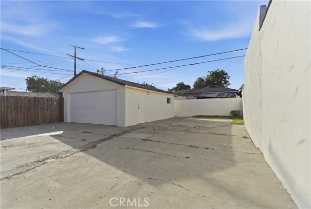 Detail Gallery Image 5 of 25 For 2640 110th St, Lynwood,  CA 90262 - 2 Beds | 1 Baths