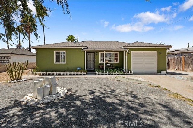 Detail Gallery Image 1 of 1 For 3278 N Golden Ave, San Bernardino,  CA 92404 - 3 Beds | 2 Baths