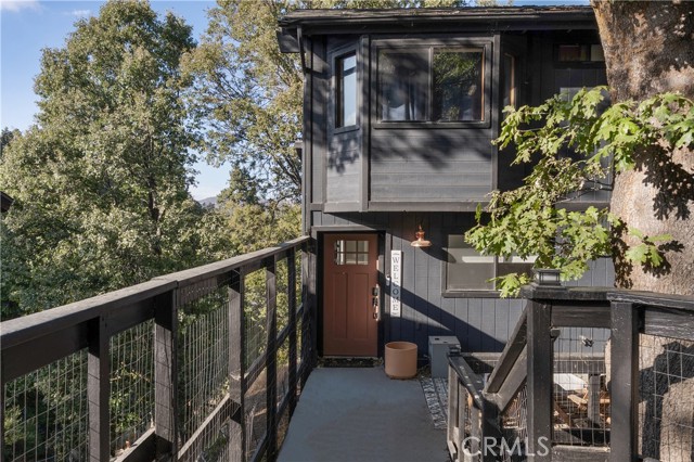 Detail Gallery Image 2 of 30 For 290 Davos Dr, Crestline,  CA 92325 - 3 Beds | 2/1 Baths