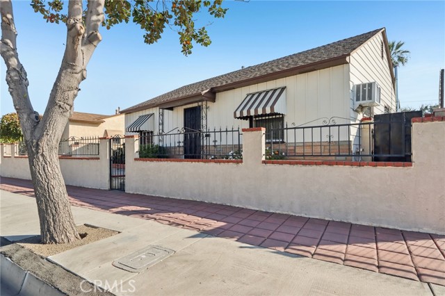 Detail Gallery Image 3 of 23 For 7406 Norwalk, Whittier,  CA 90606 - 2 Beds | 1 Baths