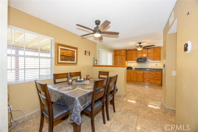 Detail Gallery Image 17 of 33 For 1907 Pepper Tree, Colton,  CA 92324 - 3 Beds | 2/1 Baths