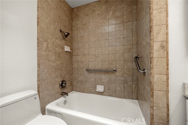2871 Adriatic Avenue, Long Beach CA: https://media.crmls.org/medias/ba4b1724-3af8-4f61-8eb1-4da5841283ef.jpg