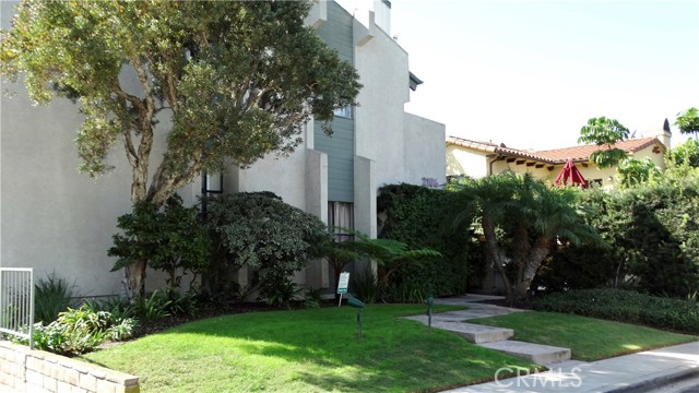 2106 Vanderbilt Lane, Redondo Beach, California 90278, 2 Bedrooms Bedrooms, ,2 BathroomsBathrooms,Residential,Sold,Vanderbilt,PW17231430