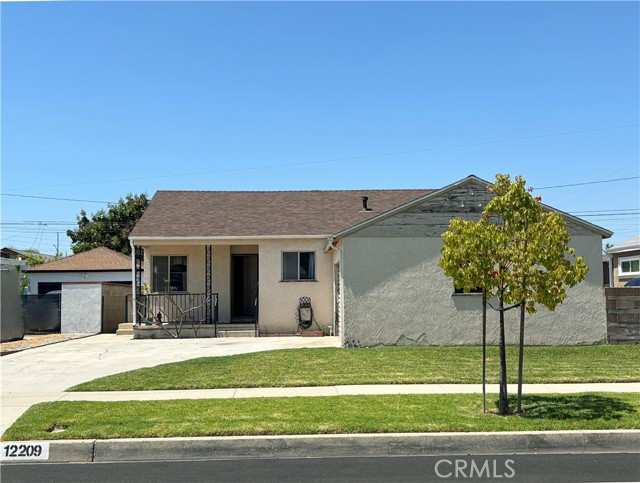 Detail Gallery Image 1 of 32 For 12209 Gard Ave, Norwalk,  CA 90650 - 3 Beds | 2 Baths
