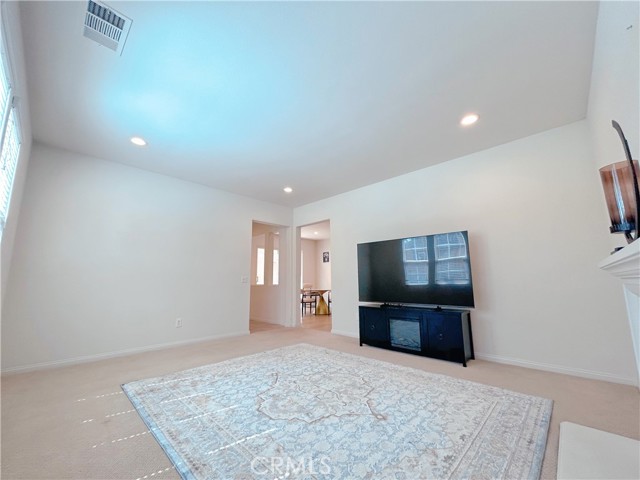 15823 Elfin Forest Avenue, Chino CA: https://media.crmls.org/medias/ba4bea96-6549-4fca-af4b-faea4d780106.jpg