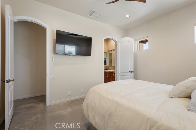 57045 Plaza Del Amigo, Yucca Valley CA: https://media.crmls.org/medias/ba4d89b1-203f-4e18-a8d2-1666f71c4603.jpg