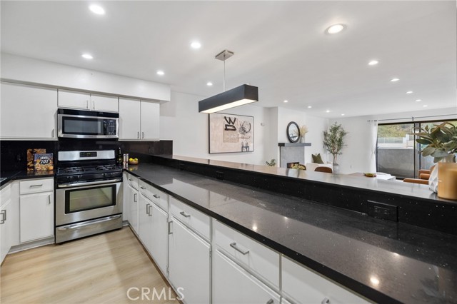 1940 N Highland Avenue, Los Angeles CA: https://media.crmls.org/medias/ba4e224d-bd0e-41a1-b407-13a8aa409b5a.jpg