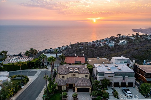 Detail Gallery Image 54 of 59 For 733 Pelican Dr, Laguna Beach,  CA 92651 - 3 Beds | 2/1 Baths