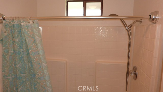284 Celeste Drive, Riverside CA: https://media.crmls.org/medias/ba4f51ce-332f-41a2-a193-fbca723bc67e.jpg