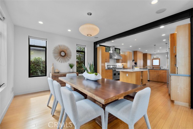 Detail Gallery Image 9 of 51 For 1635 19th St, Manhattan Beach,  CA 90266 - 6 Beds | 4 Baths