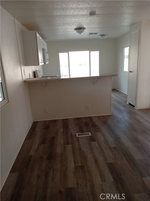 Detail Gallery Image 2 of 3 For 1600 S San Jacinto Ave #113,  San Jacinto,  CA 92583 - 2 Beds | 1 Baths