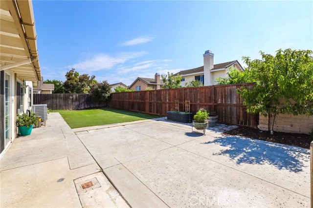 780 Gregory Lane, Oceanside CA: https://media.crmls.org/medias/ba4ffb59-db20-4fd8-9c34-4ab8e281308c.jpg