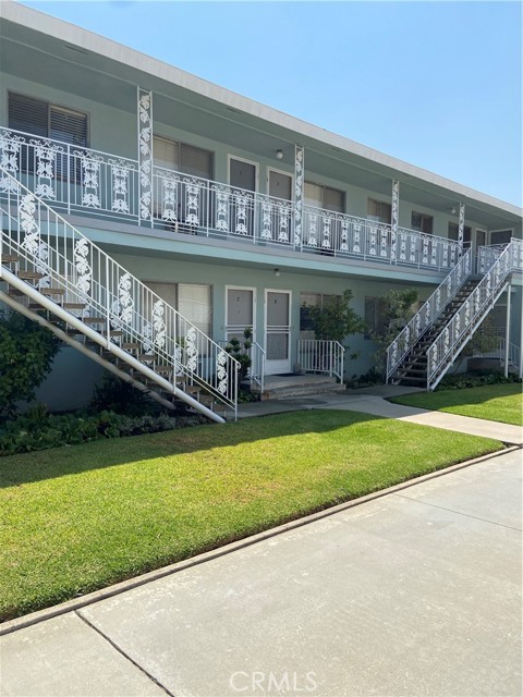 1032 Arcadia Avenue, Arcadia CA: https://media.crmls.org/medias/ba5048b8-9e0d-4c69-9f02-bc6482f57d82.jpg