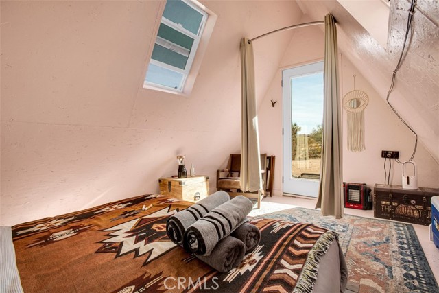 59427 La Crescenta Drive, Yucca Valley CA: https://media.crmls.org/medias/ba50d28f-eda8-4bea-b95d-59178eed09e9.jpg