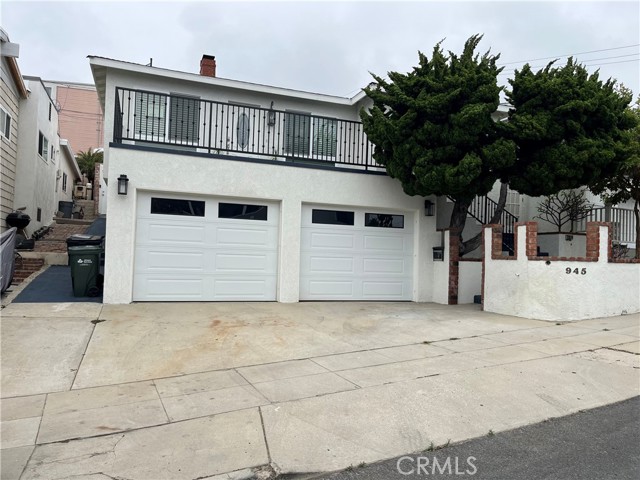 945 Montgomery Drive, Hermosa Beach CA: https://media.crmls.org/medias/ba5196ba-1743-427f-8dc5-98f151b2fb8d.jpg